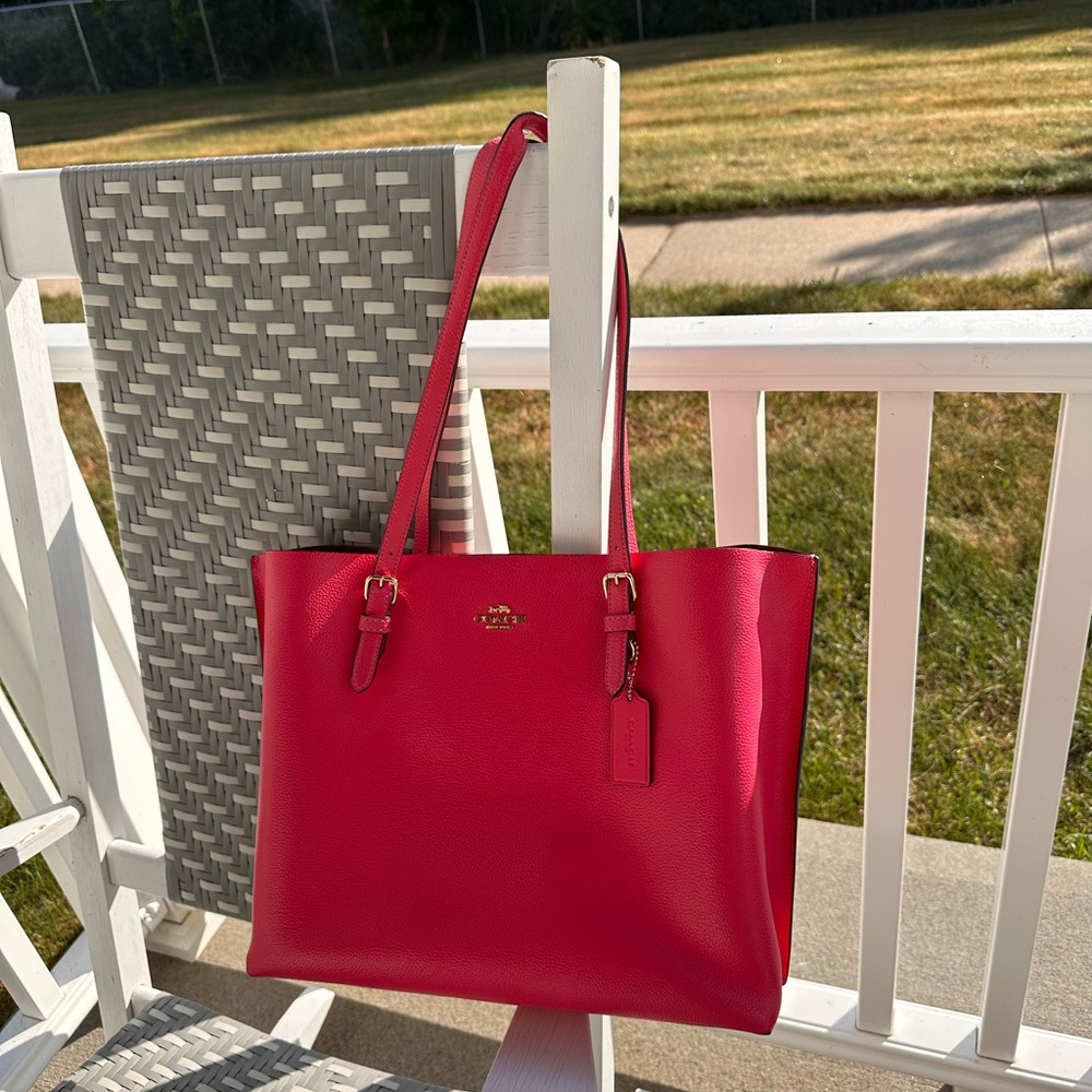 Coach  Molley tote EUC